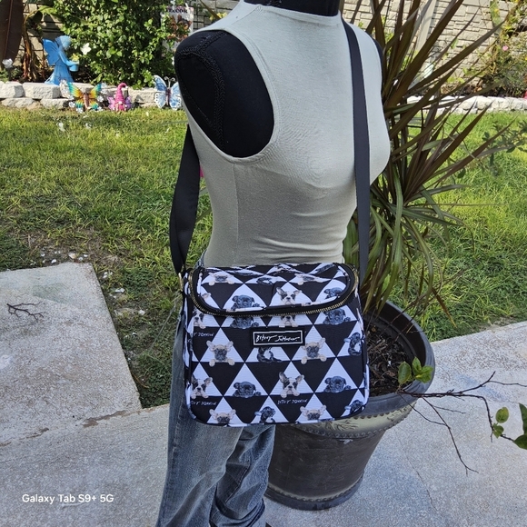 BETSEY JOHNSON BLACK n WHITE CHECKERED DOG BETSEY JOHNSON INSULATED CUBE LUNCH - Picture 2 of 5